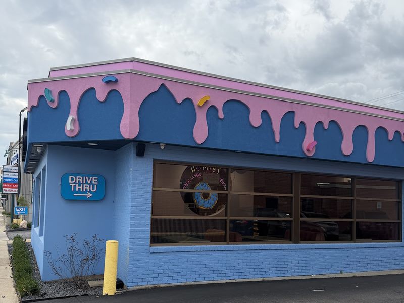 Homie's Donuts exterior